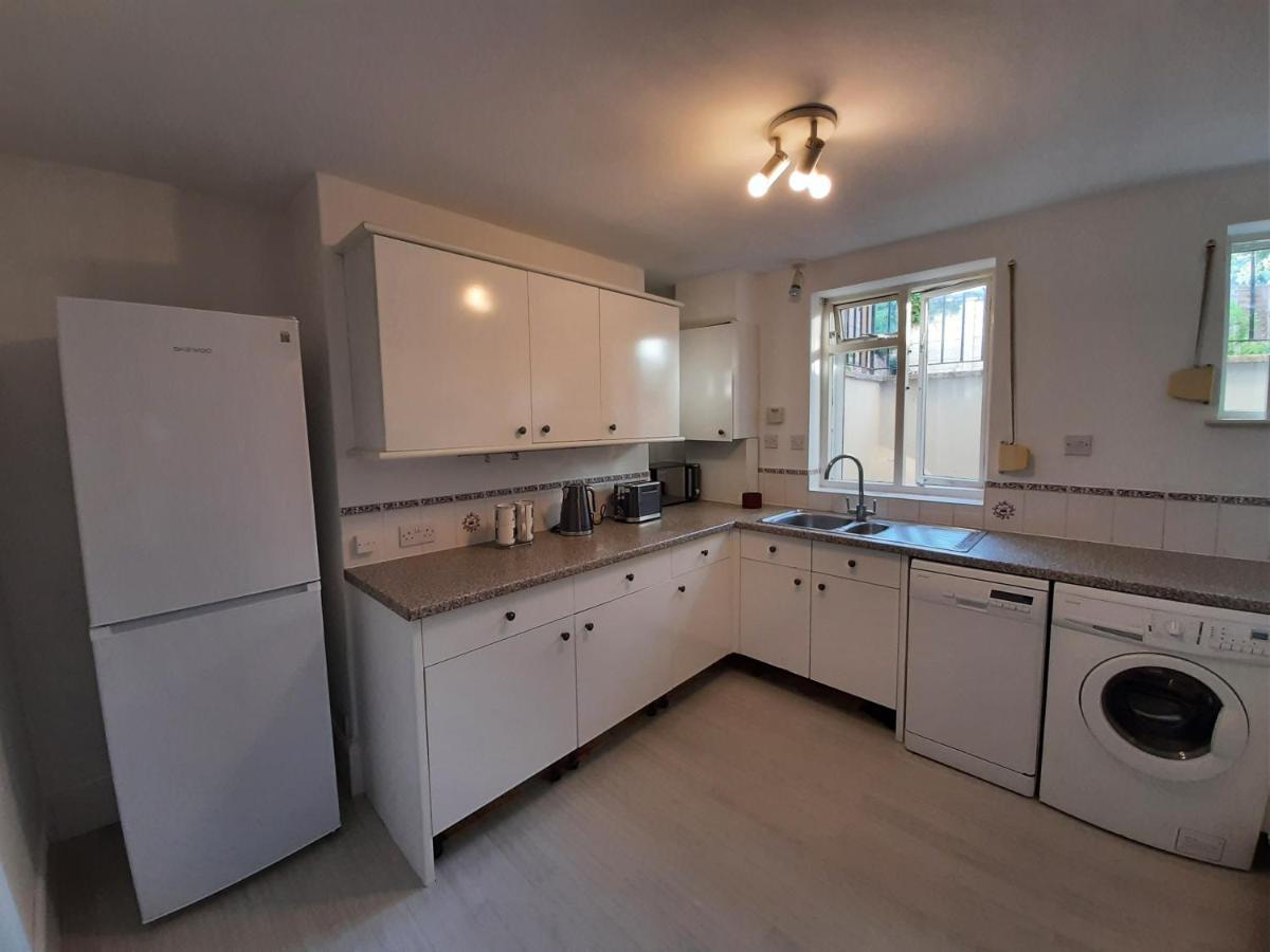 - 2 Beds With Parking
